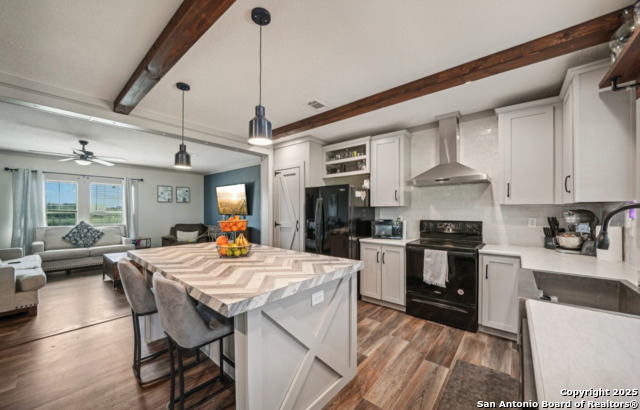 Listing photo id 10 for 130 County Road 2644