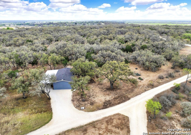 Listing photo id 4 for 130 County Road 2644