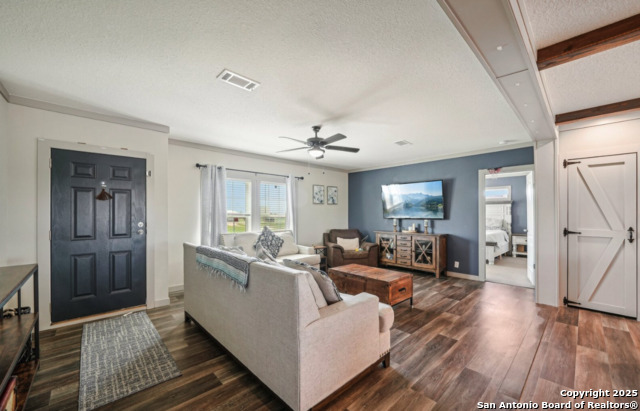 Listing photo id 6 for 130 County Road 2644