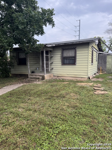 Listing photo id 1 for 1102 Jewett