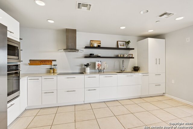 Image 13 of 56 For 7887 Broadway  601