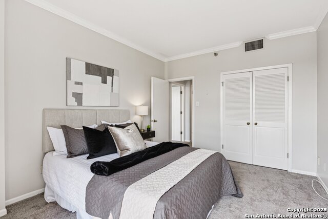 Image 28 of 56 For 7887 Broadway  601