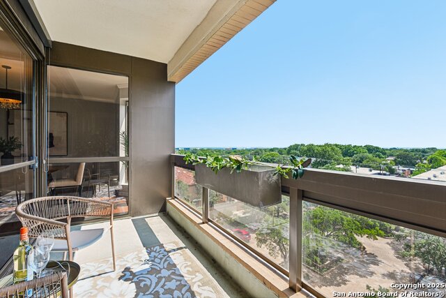 Image 38 of 56 For 7887 Broadway  601