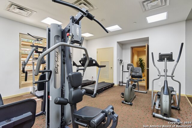 Image 43 of 56 For 7887 Broadway  601