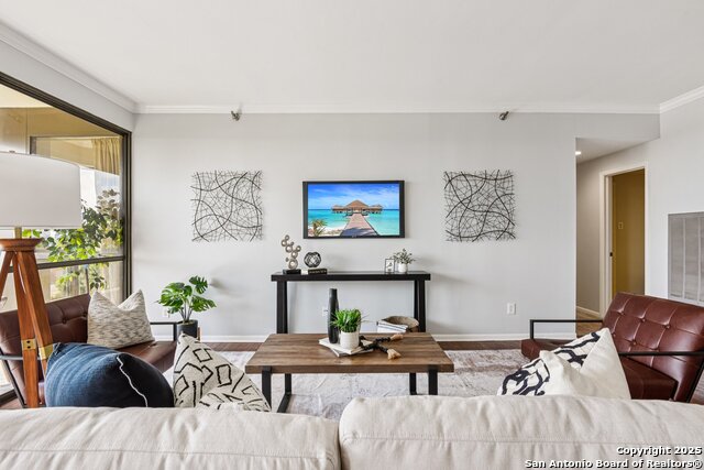 Image 7 of 56 For 7887 Broadway  601