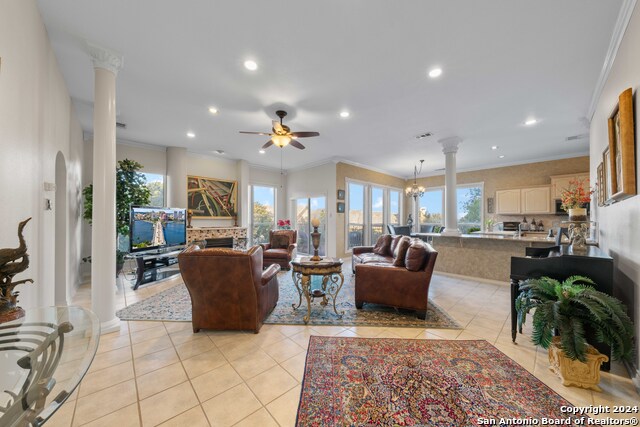 Listing photo id 13 for 23006 Starbright