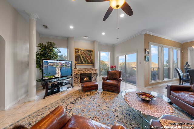 Listing photo id 14 for 23006 Starbright