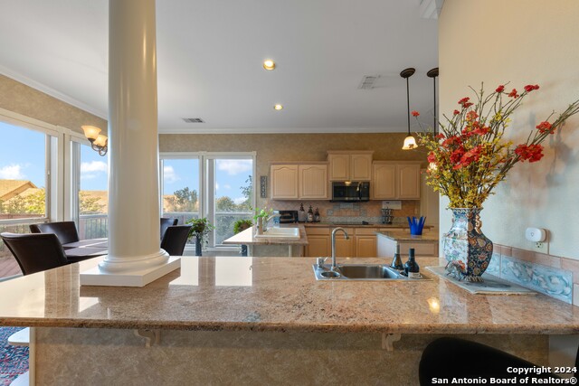Listing photo id 17 for 23006 Starbright