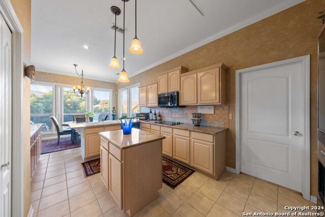 Listing photo id 19 for 23006 Starbright