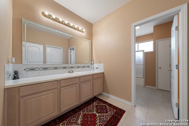 Listing photo id 25 for 23006 Starbright
