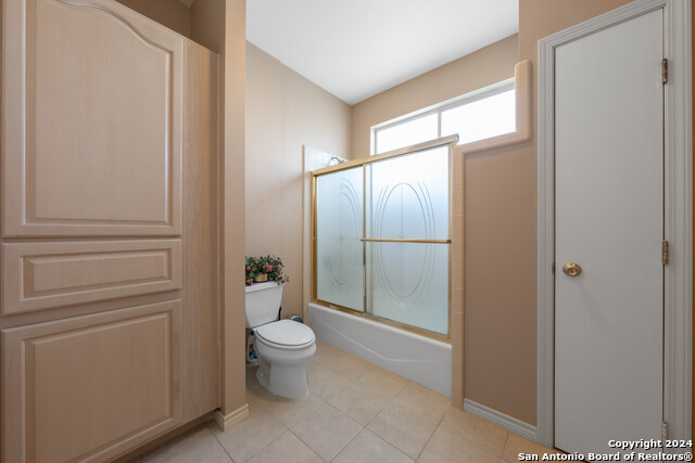 Listing photo id 26 for 23006 Starbright