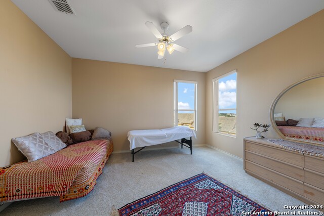 Listing photo id 27 for 23006 Starbright