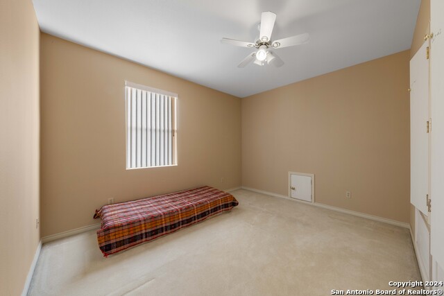 Listing photo id 28 for 23006 Starbright