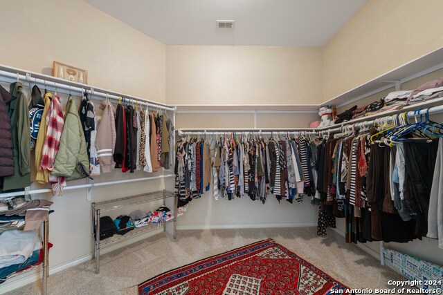 Listing photo id 40 for 23006 Starbright