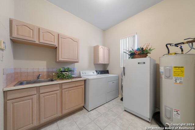 Listing photo id 41 for 23006 Starbright
