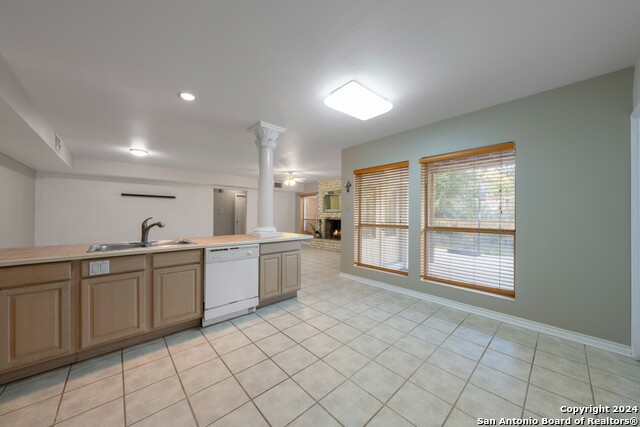 Listing photo id 54 for 23006 Starbright