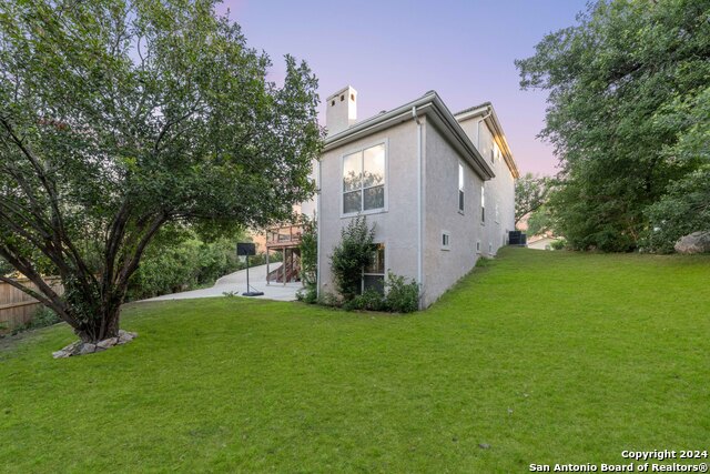 Listing photo id 56 for 23006 Starbright
