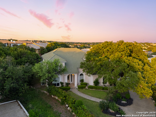 Listing photo id 60 for 23006 Starbright