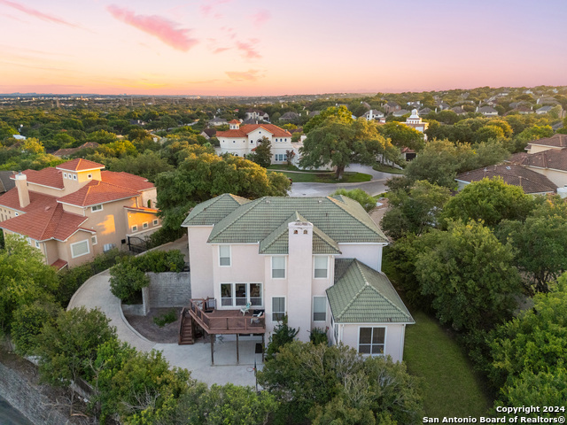 Listing photo id 62 for 23006 Starbright