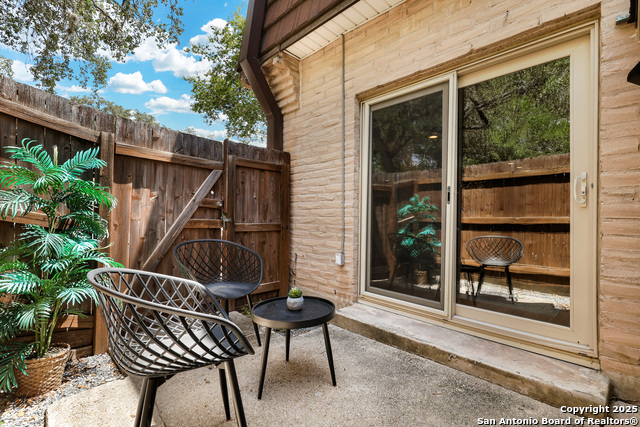 Image 28 of 29 For 8715 Starcrest  19