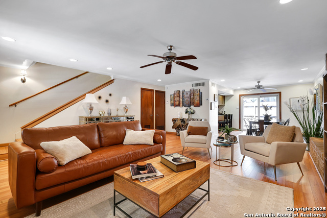 Image 6 of 29 For 8715 Starcrest  19