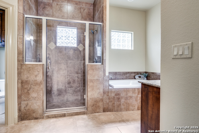 Image 18 of 35 For 436 English Oaks Circle