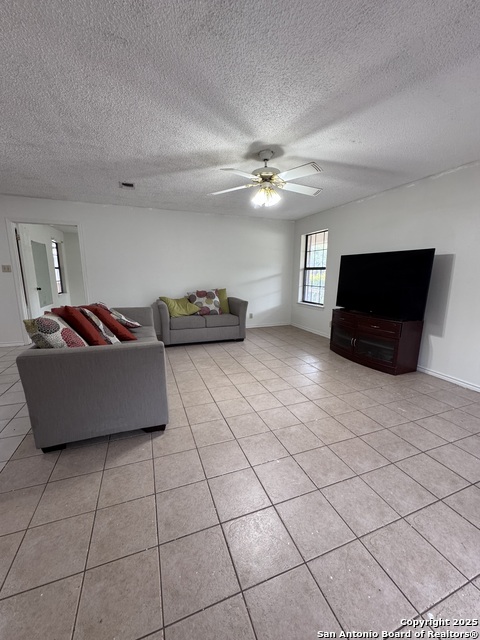 Listing photo id 2 for 3161 Tanglewood Trail