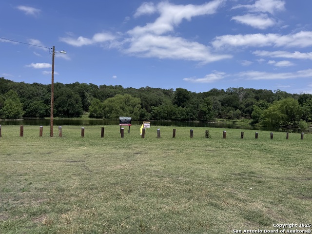 Listing photo id 7 for 3161 Tanglewood Trail