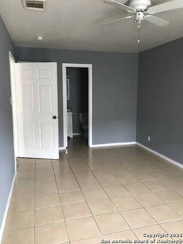 Image 5 of 9 For 7625 Windsor Oaks