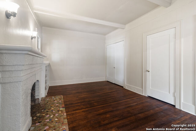 Listing photo id 1 for 1618 Kings Hwy W 1618