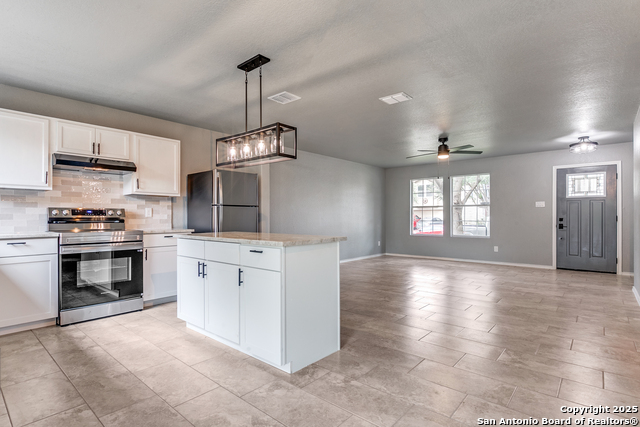 Listing photo id 10 for 9015 Sycamore