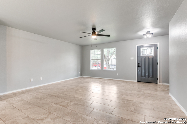 Listing photo id 13 for 9015 Sycamore