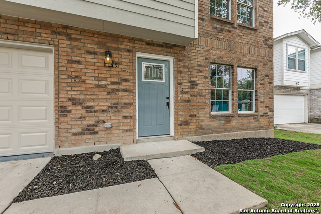 Listing photo id 1 for 9015 Sycamore