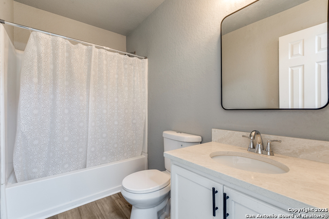 Listing photo id 30 for 9015 Sycamore
