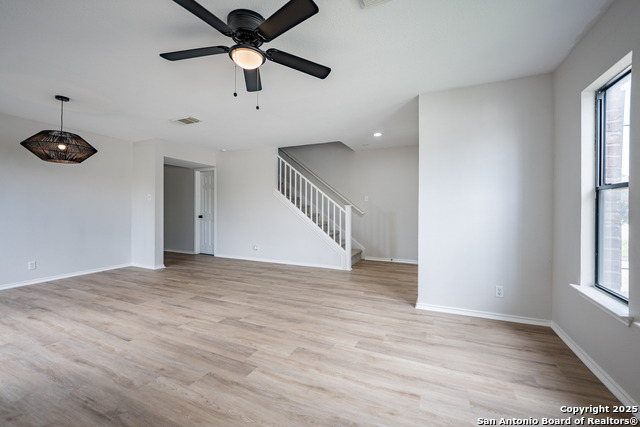 Listing photo id 8 for 11202 Berkley Sq