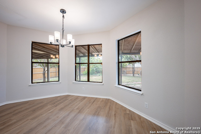Listing photo id 5 for 11202 Berkley Sq