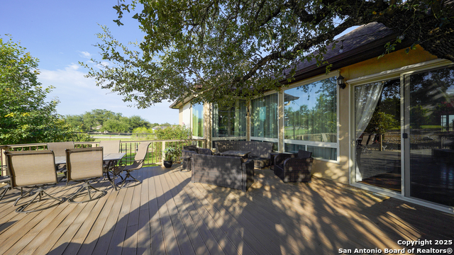 Image 24 of 43 For 1408 Olivastro