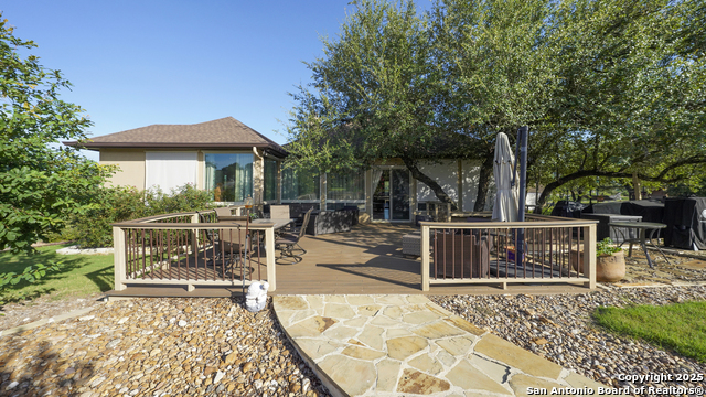 Image 26 of 43 For 1408 Olivastro