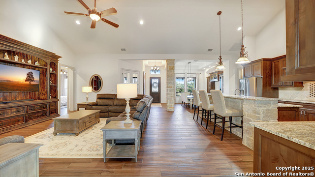 Image 6 of 43 For 1408 Olivastro