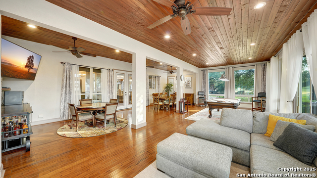 Image 9 of 43 For 1408 Olivastro