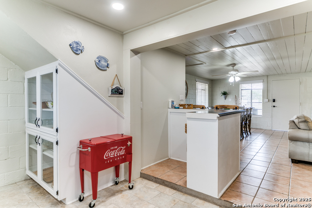 Listing photo id 15 for 1391 Highway 39