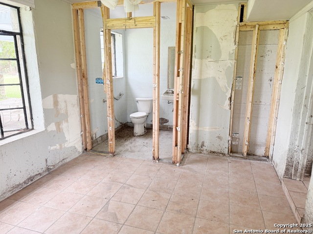 Listing photo id 20 for 1391 Highway 39