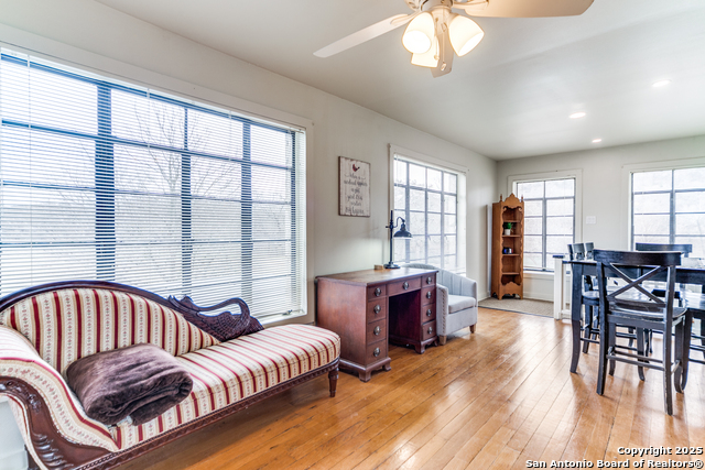 Listing photo id 25 for 1391 Highway 39