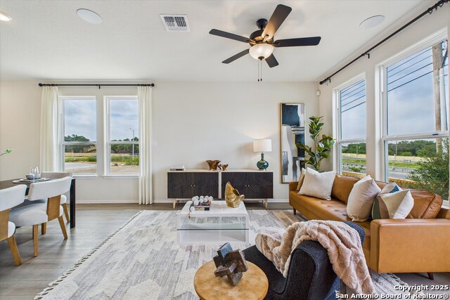Listing photo id 13 for 1018 West 1604 North Unit 201