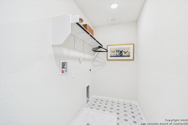 Listing photo id 24 for 1018 West 1604 North Unit 201