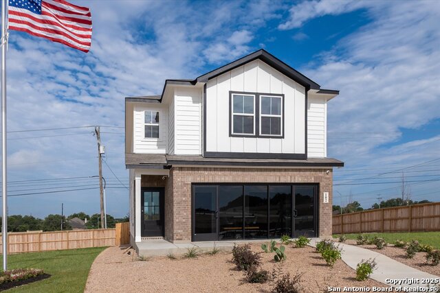 Listing photo id 1 for 1018 West 1604 North Unit 201