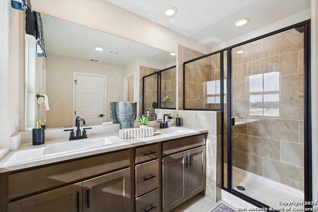 Listing photo id 30 for 1018 West 1604 North Unit 201