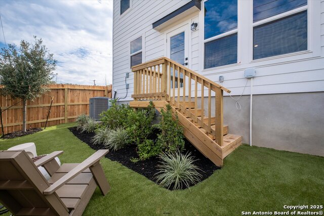 Listing photo id 33 for 1018 West 1604 North Unit 201