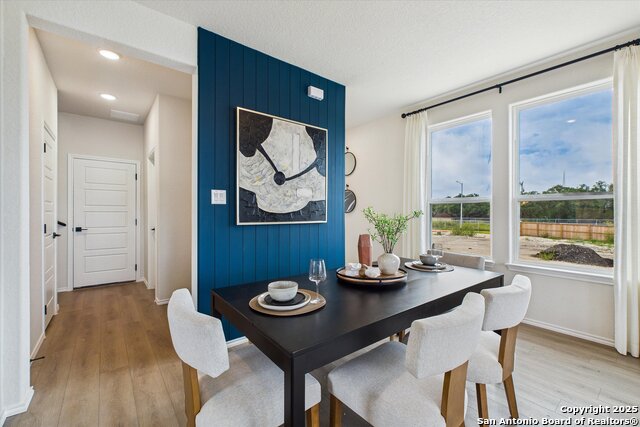 Listing photo id 5 for 1018 West 1604 North Unit 201