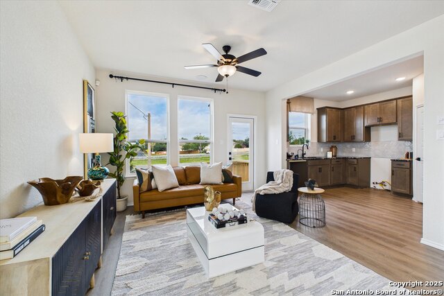 Listing photo id 7 for 1018 West 1604 North Unit 201